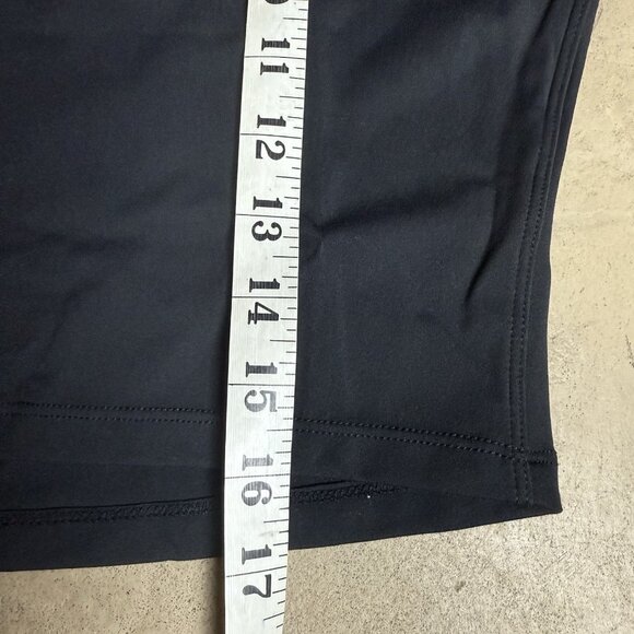 Halara Cropped Short Sleeve Top Keyhole Front Black Size Medium NWT Athleisure - Picture 9 of 9